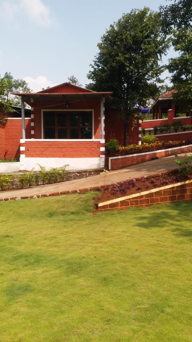 Hotel River Orchid Resort Satara Buitenkant foto